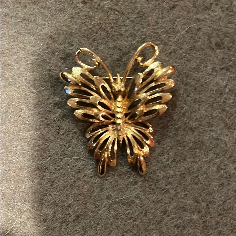 Monet Gold Brooch Collection Intricate Designs